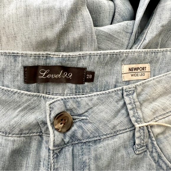 Anthropologie | Level 99 Light Wash Newport Wide-Leg Pants 28 - Picture 6 of 7